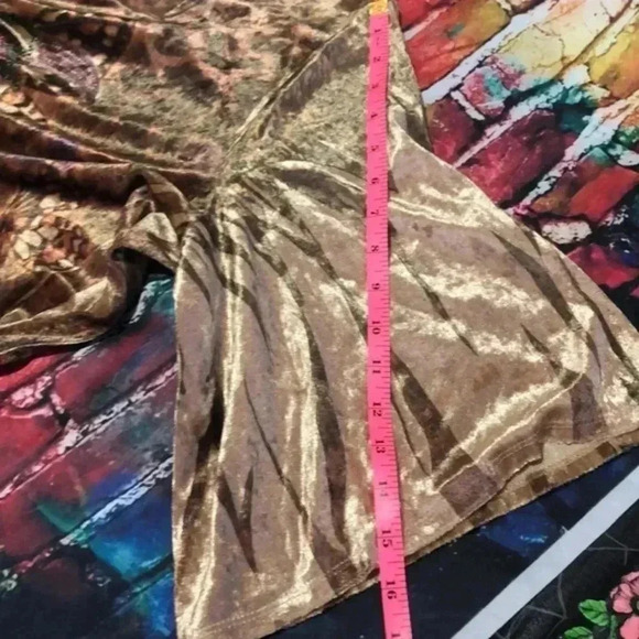 Essentials plus size top/blouse 2X gold with floral and butterfly’s - Picture 6 of 7